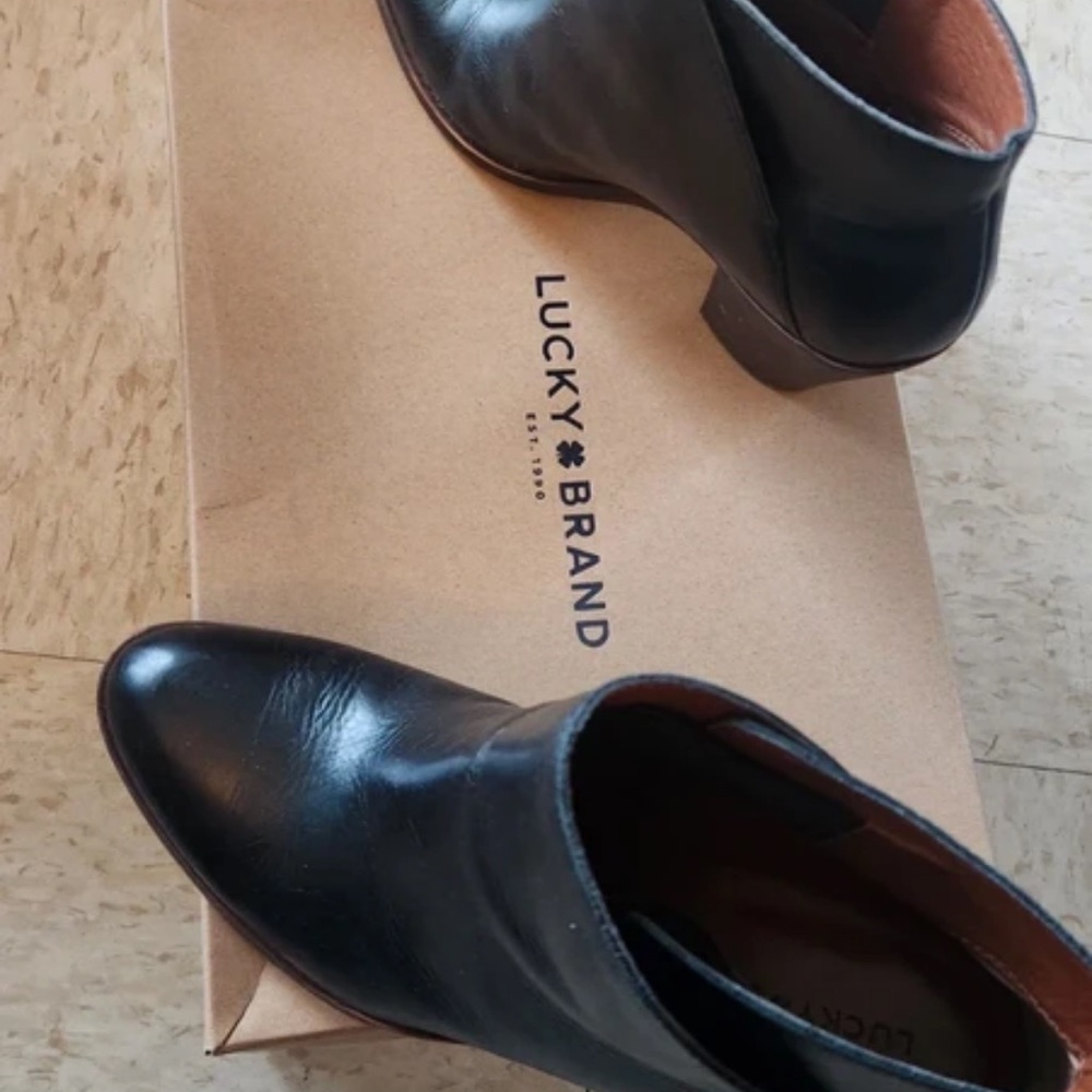 Lucky Brand Black Leather Women’s Heeled Ankle Boots